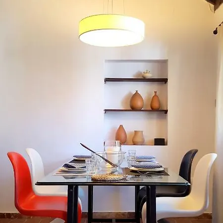 Quiet House In Málaga